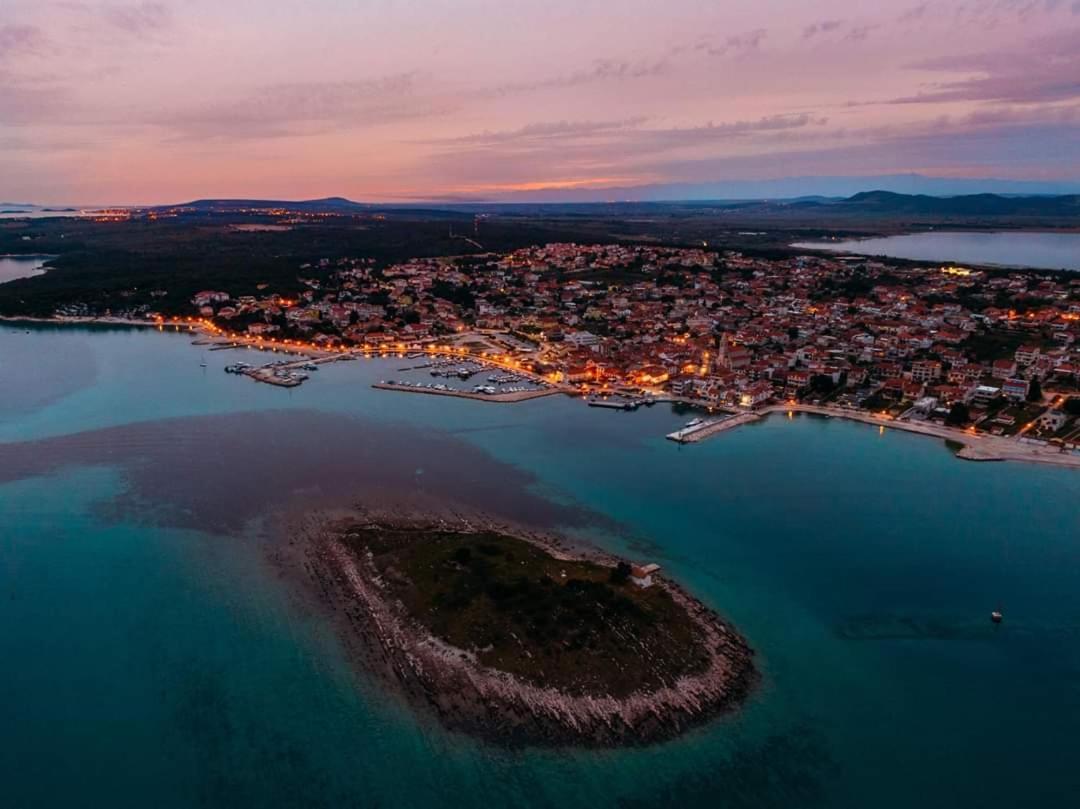 Apartments Luka Pakoštane Eksteriør bilde